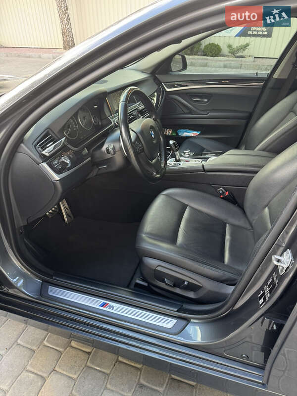 Седан BMW 5 Series 2016 в Кременчуге