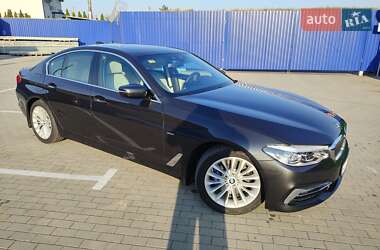 Седан BMW 5 Series 2017 в 