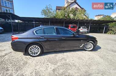 Седан BMW 5 Series 2017 в 