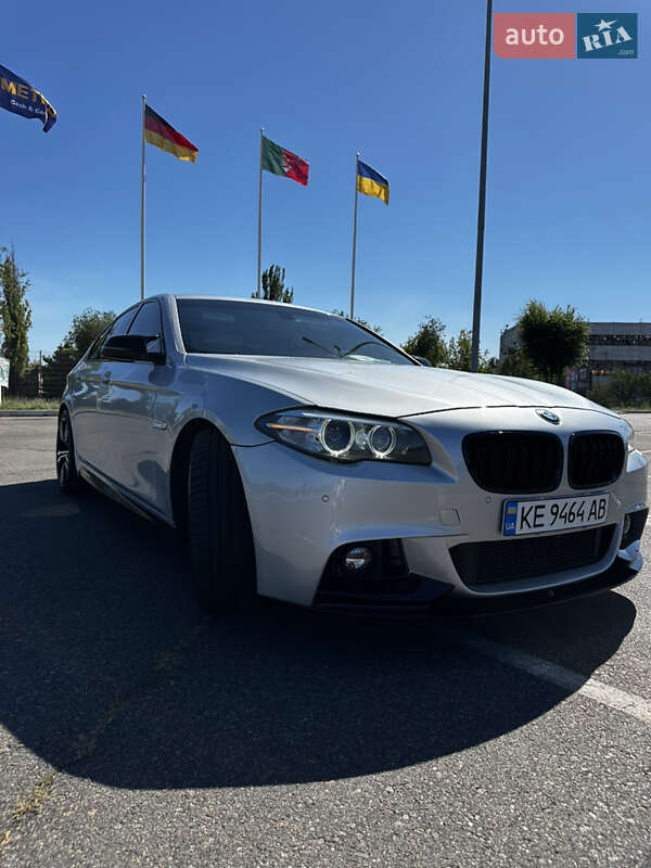 Седан BMW 5 Series 2014 в Кривом Роге