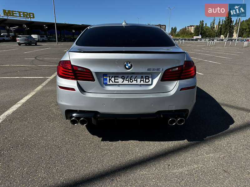 Седан BMW 5 Series 2014 в Кривом Роге