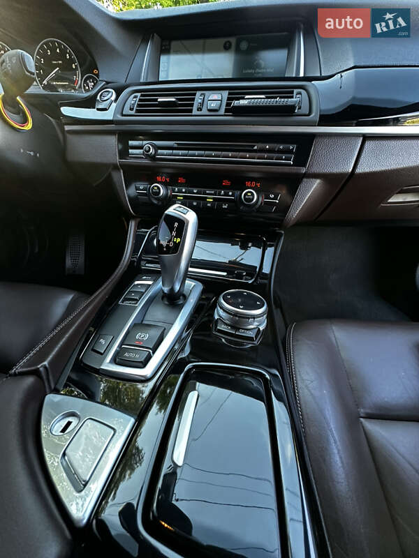 Седан BMW 5 Series 2014 в Кривом Роге