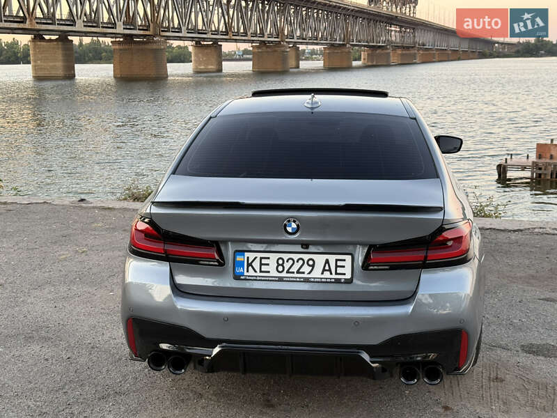 Седан BMW 5 Series 2018 в Дніпрі