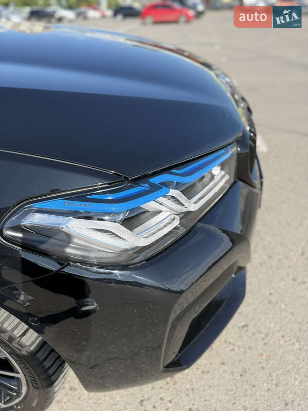 Седан BMW 5 Series 2018 в Киеве фото 23 Седан BMW 5 Series 2018 в Киеве