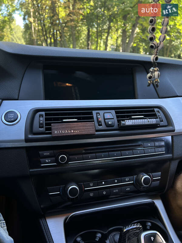 Седан BMW 5 Series 2011 в Конотопе