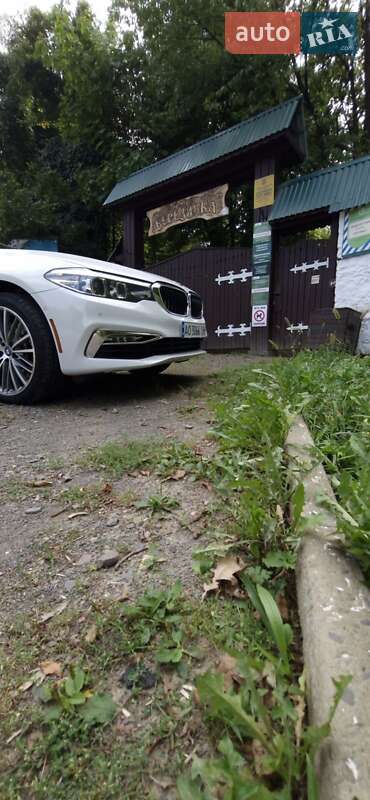 Седан BMW 5 Series 2018 в Ужгороде