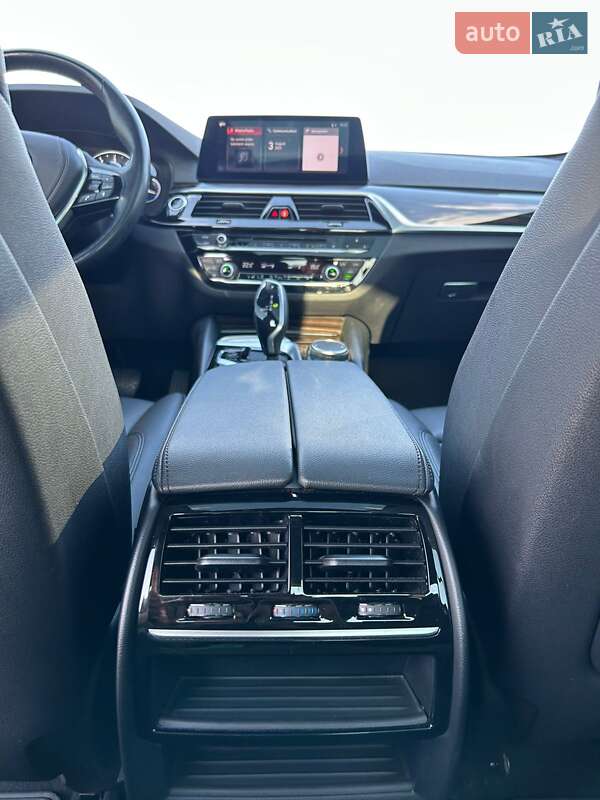 Седан BMW 5 Series 2018 в Киеве