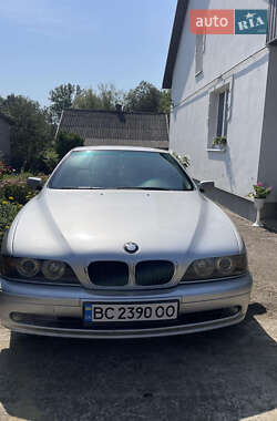Седан BMW 5 Series 2000 в Судовій Вишні