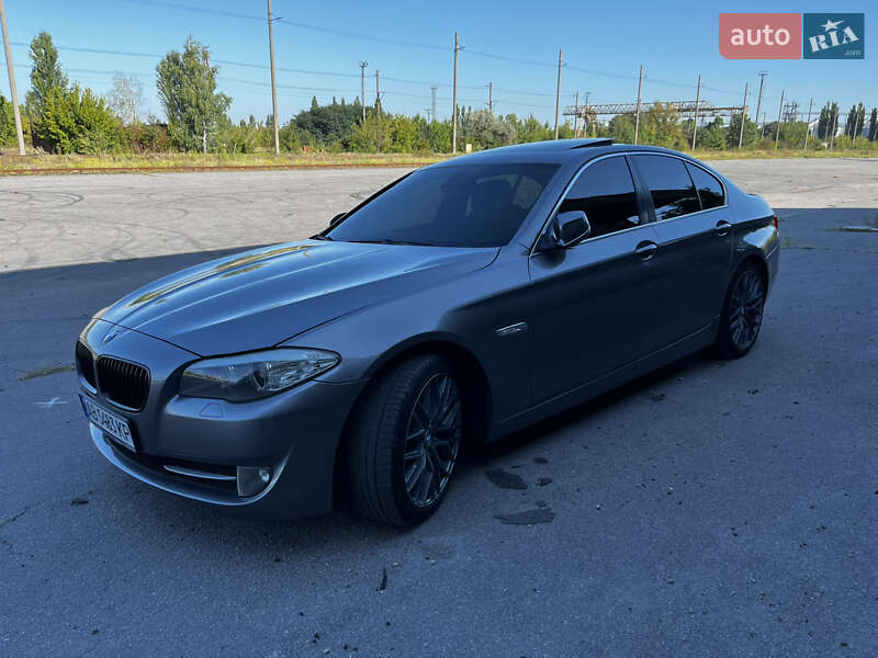 Седан BMW 5 Series 2010 в Вінниці