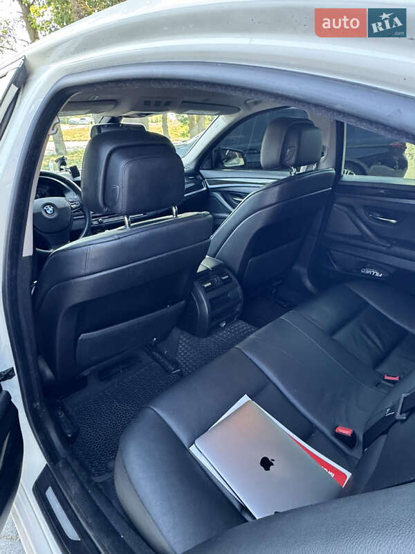 Седан BMW 5 Series 2011 в Львове фото 16 Седан BMW 5 Series 2011 в Львове