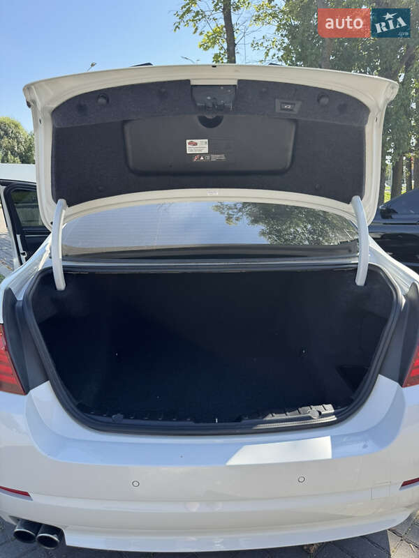 Седан BMW 5 Series 2011 в Львове фото 29 Седан BMW 5 Series 2011 в Львове