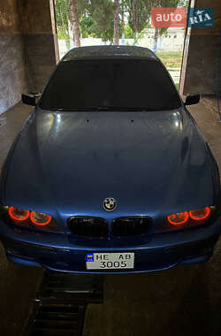 Седан BMW 5 Series 1998 в Снигиревке