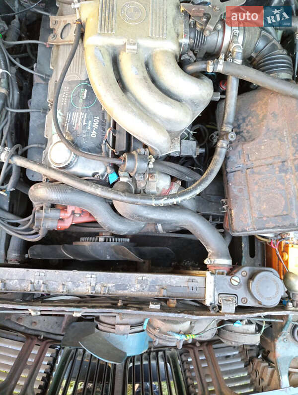 Седан BMW 5 Series 1984 в Корюковке