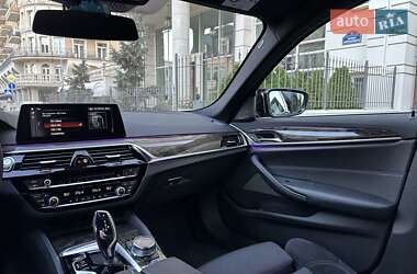 Седан BMW 5 Series 2018 в 