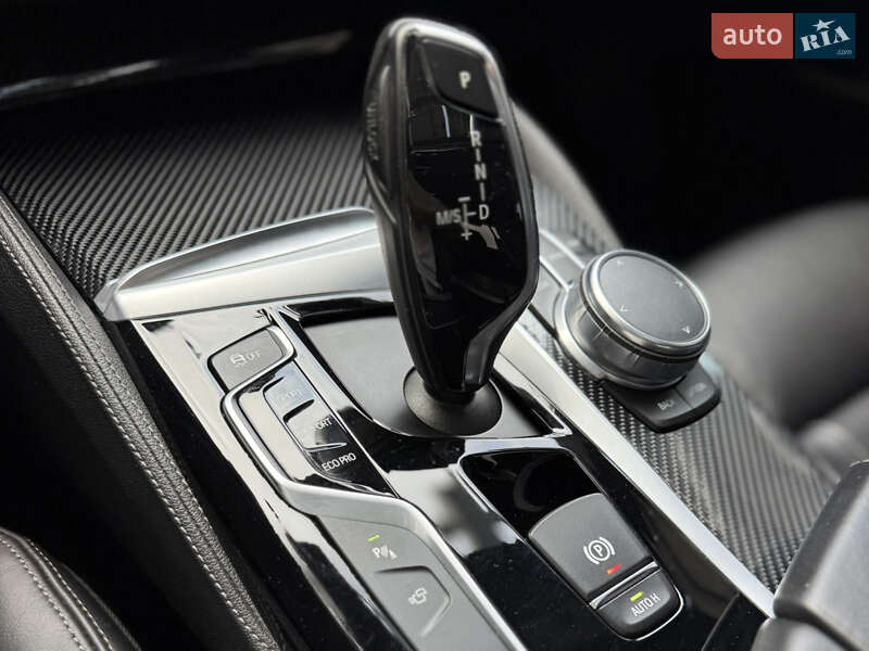 Седан BMW 5 Series 2016 в Львове фото 19 Седан BMW 5 Series 2016 в Львове