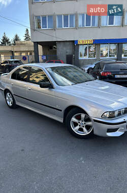 Седан BMW 5 Series 2000 в 
