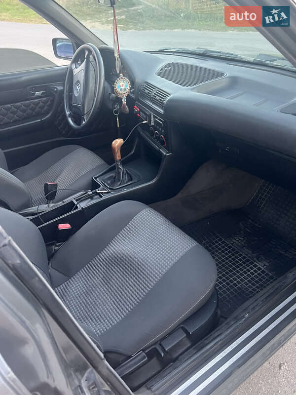 Седан BMW 5 Series 1993 в Теофиполе фото 12 Седан BMW 5 Series 1993 в Теофиполе