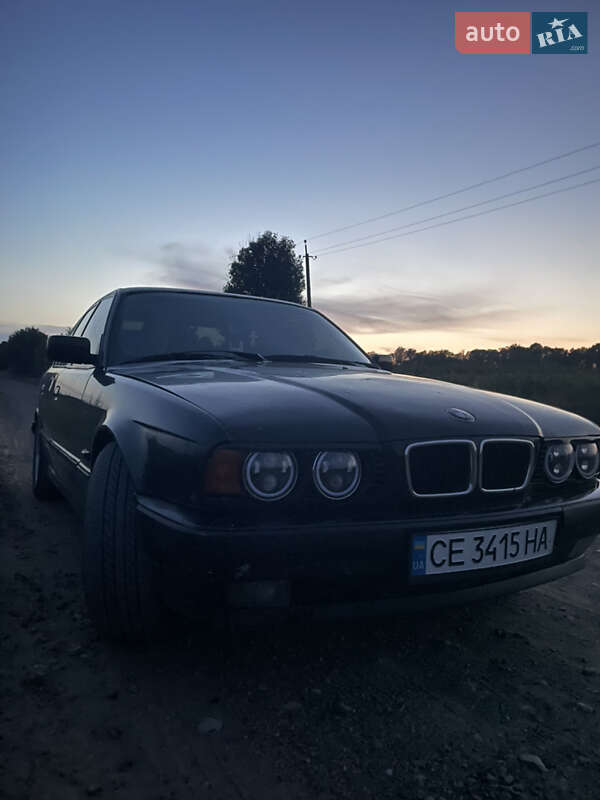 Седан BMW 5 Series 1995 в Чернівцях