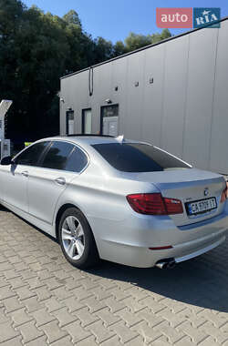 Седан BMW 5 Series 2012 в 