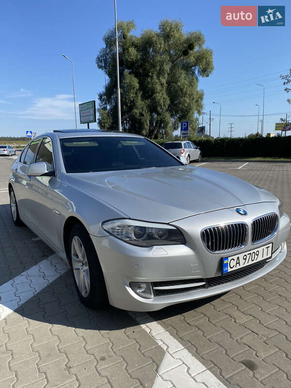 Седан BMW 5 Series 2012 в Корсунь-Шевченківському