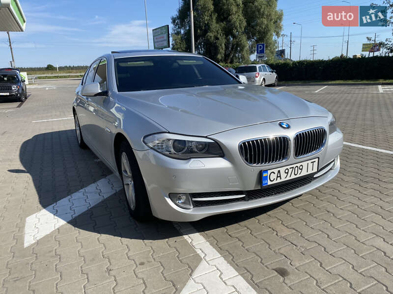 Седан BMW 5 Series 2012 в Корсунь-Шевченківському