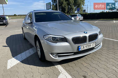 Седан BMW 5 Series 2012 в 