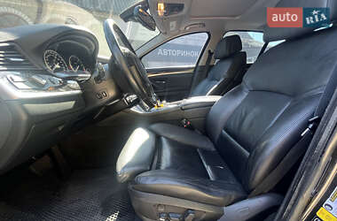 Седан BMW 5 Series 2012 в  фото 13 Седан BMW 5 Series 2012 в