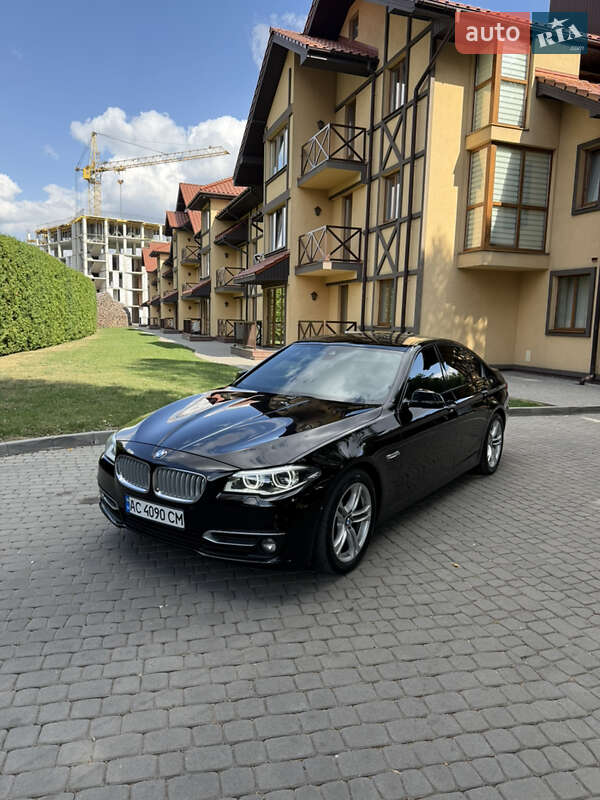 Седан BMW 5 Series 2014 в Луцке