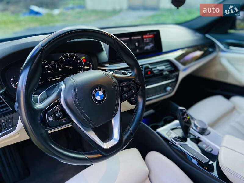 Седан BMW 5 Series 2017 в Вінниці