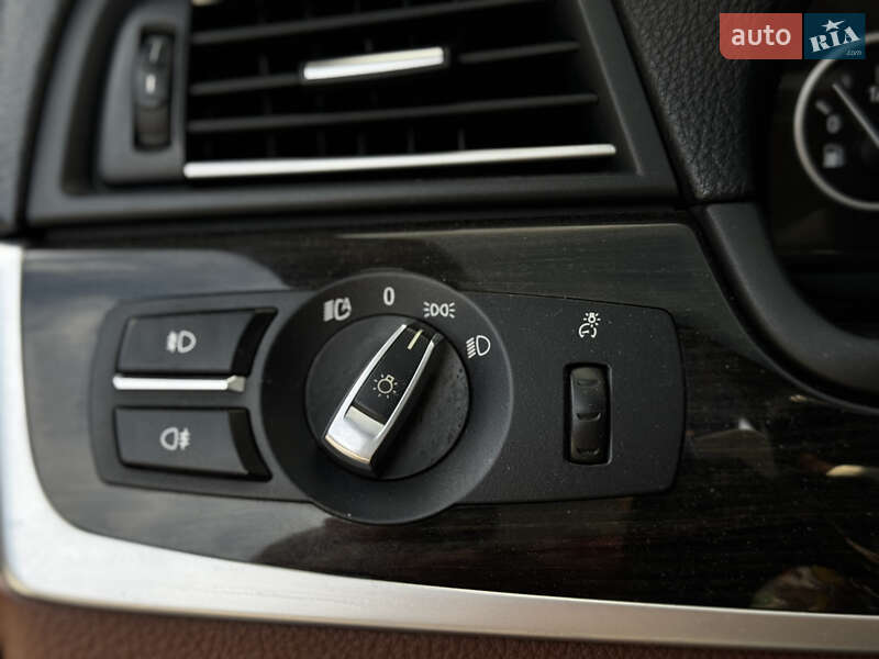 Седан BMW 5 Series 2010 в Житомирі фото 22 Седан BMW 5 Series 2010 в Житомирі