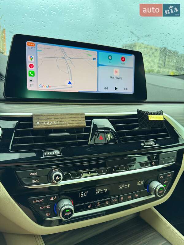 Седан BMW 5 Series 2019 в Львові