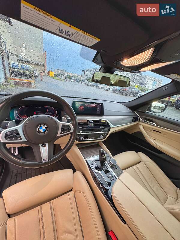 Седан BMW 5 Series 2019 в Львові