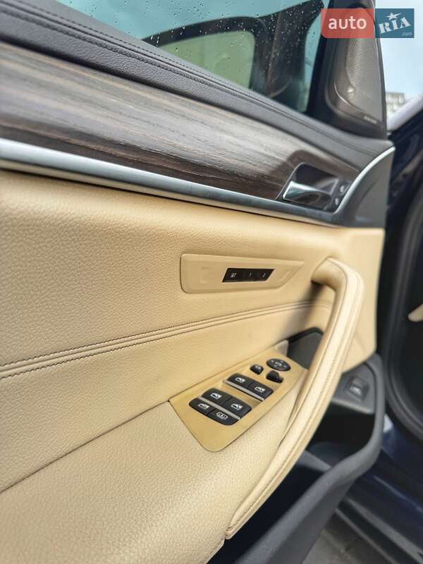 Седан BMW 5 Series 2019 в Львові