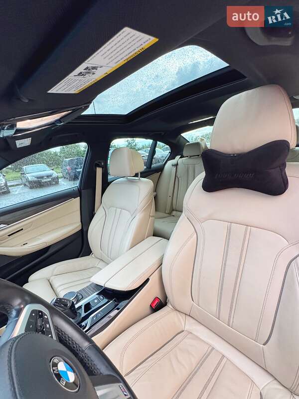 Седан BMW 5 Series 2019 в Львові