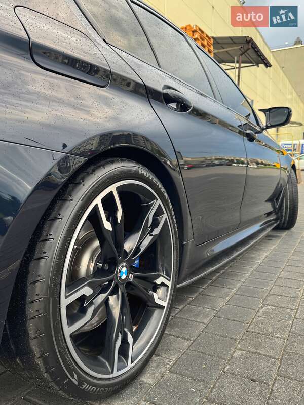 Седан BMW 5 Series 2019 в Львові