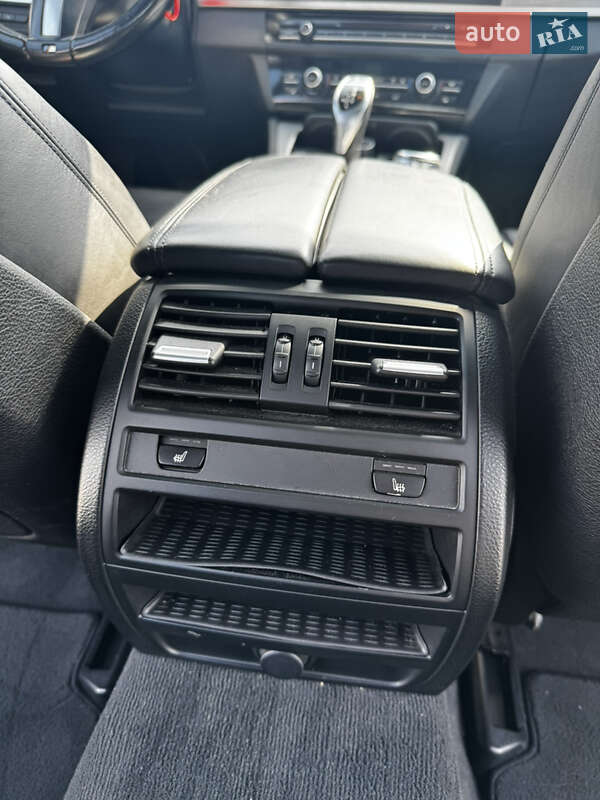 Седан BMW 5 Series 2015 в Дніпрі