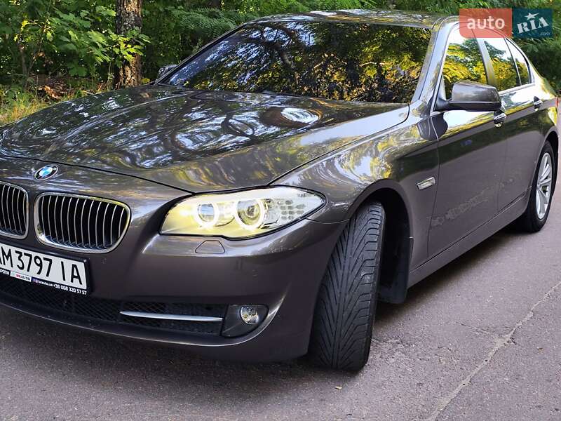 Седан BMW 5 Series 2010 в Бердичеве