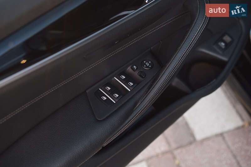 Седан BMW 5 Series 2019 в Кременчуге