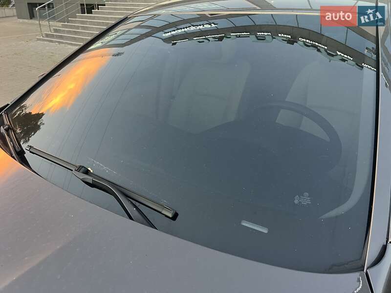 Седан BMW 5 Series 2012 в Києві