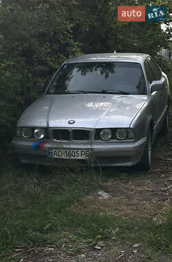 Седан BMW 5 Series 1992 в Ужгороде