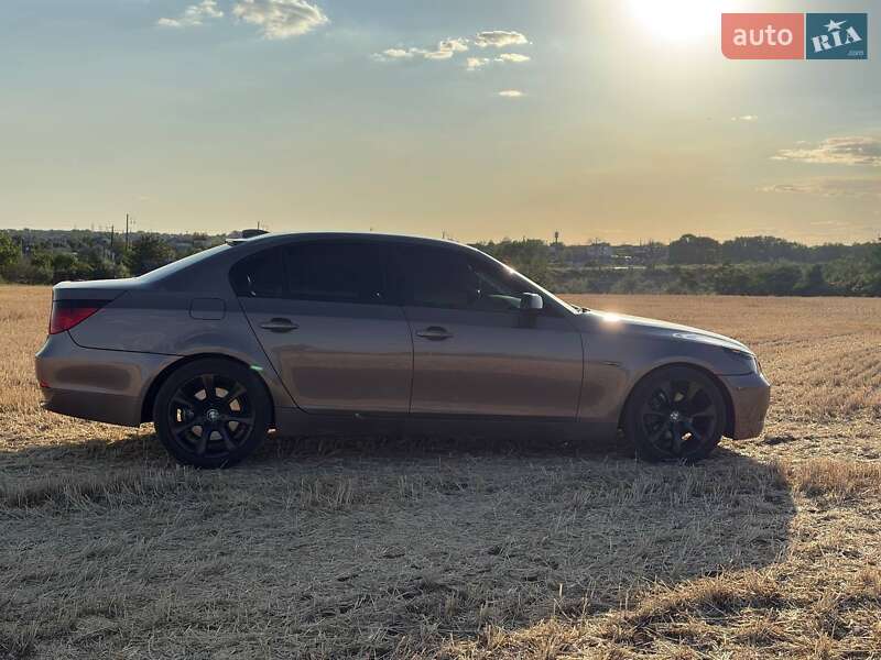 Седан BMW 5 Series 2006 в Черноморске фото 8 Седан BMW 5 Series 2006 в Черноморске