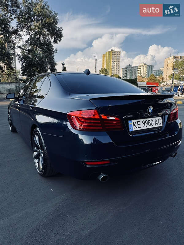 Седан BMW 5 Series 2015 в Києві