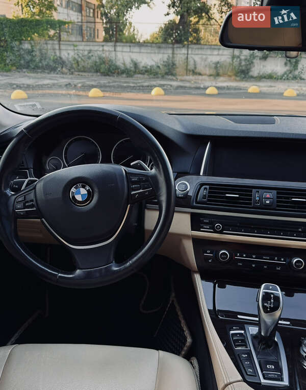 Седан BMW 5 Series 2015 в Києві