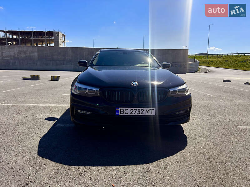 Седан BMW 5 Series 2018 в Львове