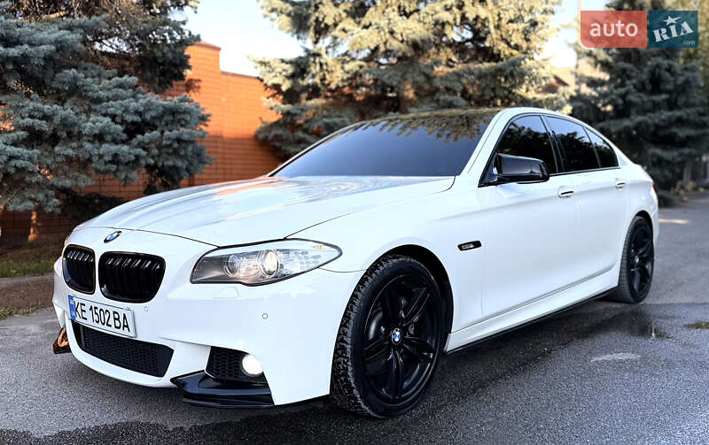 Седан BMW 5 Series 2012 в Дніпрі