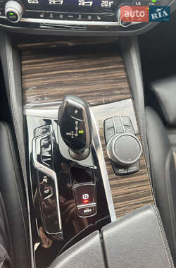 Седан BMW 5 Series 2021 в 
