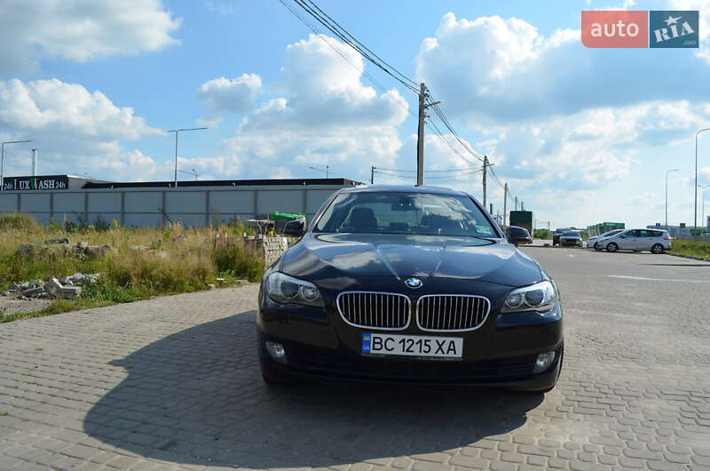 Седан BMW 5 Series 2013 в Львові