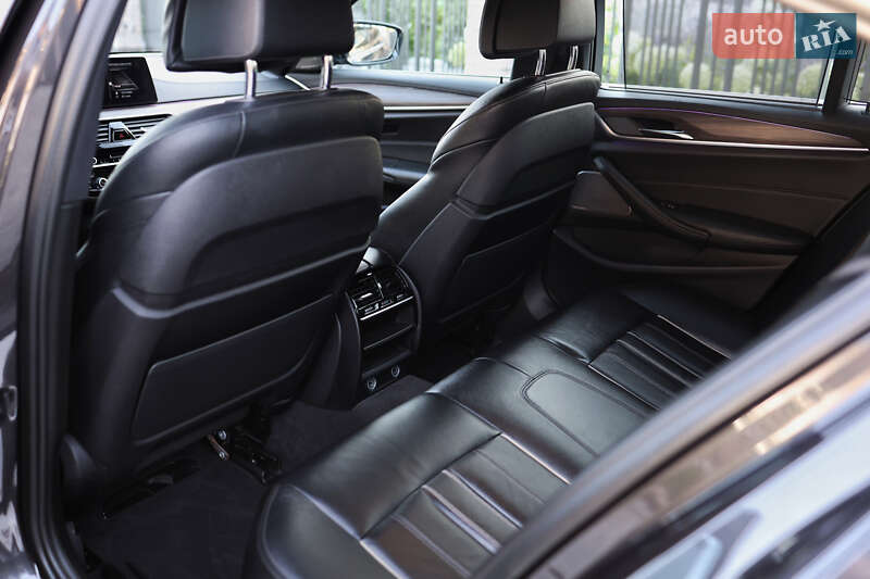 Седан BMW 5 Series 2017 в Ивано-Франковске фото 16 Седан BMW 5 Series 2017 в Ивано-Франковске