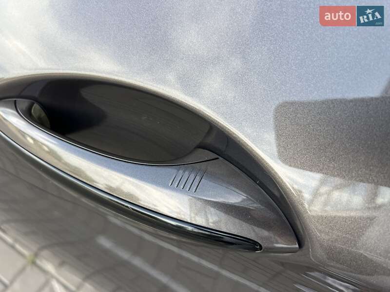 Седан BMW 5 Series 2012 в Києві