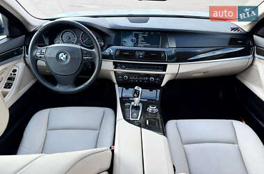 Седан BMW 5 Series 2013 в 